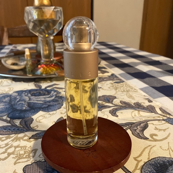 Perry Ellis - Picture 1 of 2